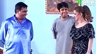 Nasir Chinyoti and Naseem Vicky New Pakistani Stage Drama Full Comedy Funny Clip  Pk Mast [upl. by Namara]