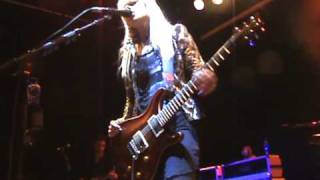 Orianthi performs quotMissing Youquot 80s cover by Bad English [upl. by Becket402]