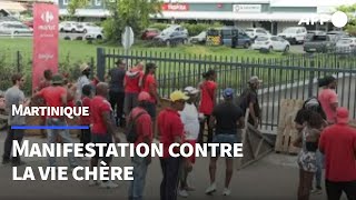 En Martinique avec des manifestants mobilisés contre la vie chère  AFP [upl. by Gardia]