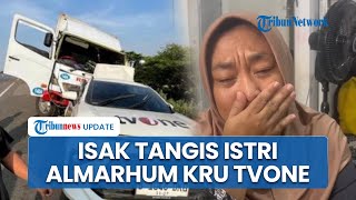 Tangis Istri Almarhum Marwan Kru tvOne yang jadi Korban Tewas Laka Maut di Tol PemalangJateng [upl. by Ahsit]