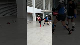 Latihan sparring kickboxing vinar vs andi boxing kickboxing muaythai sparring [upl. by Sibel]