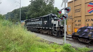 M427 Passes Burncoat St Worcester W FGLK Unit Returning to NY in Front amp Empty Rail Train Trailing [upl. by Wartow]