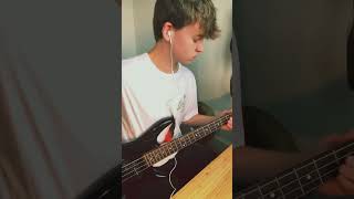 Fluorescent adolescentarctic monkeys bass cover bass basscover music musican [upl. by Retrac227]