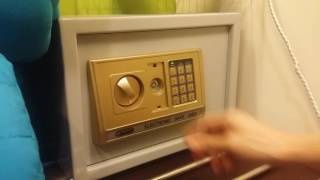 How to reset a password for a digital safe [upl. by Inahs]