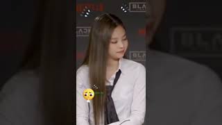 Jenlisa Jennie feel so sad 😭 blackpink blinkies trending jennie [upl. by Uehttam]