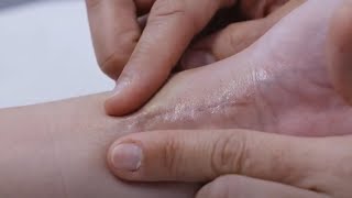 Tutoriels de massages avec le Gel Cicatrice Cicalfate [upl. by Benioff]