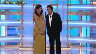 Shahrukh Khan Presenting Slumdog Millionaire At Golden Globe Awards 2009 [upl. by Barbuto]