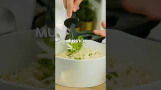 Perfekte Gemüsepuffer LOW CARBPuffer aus Sellerie mit leckeren Guacamole thermomix [upl. by Nevins569]