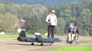 Rc Huge Blackbird SR 71 Turbine Jet The Pilots is Roger Knobel at Hausen am Albis 2014 [upl. by Ailemrac]