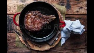 How to Cook a Steak in a Cast Iron Skillet  Cooking Steak With a Cast Iron Skillet [upl. by Rocker]