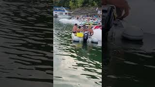 Lake Cumberland Poker Run Harmon creek boating boatingadventure lakecumberland [upl. by Anitahs]