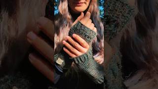 🔥 DIY  Handgemachte Armstulpen – warm amp weich ✨ outdoors bushcraft handmade warm woolencraft [upl. by Ardiedak]