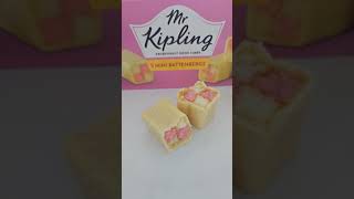 MR KIPLING MINI BATTENBERGS marzipan spongecake cake treats shorts [upl. by Cristoforo296]