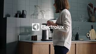 Electrolux EXPLORE 7 Kaffebryggare E7CM14MTM [upl. by Auoh]