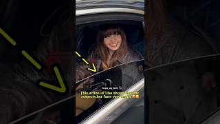 Lisas reaction 😍😃when a fan asked her to roll down her car window lisa blackpink lisablackpink [upl. by Ekrub]