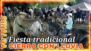 CABALLO SE PONE BRAVOCON LLUVIA CERRÓ LA FIESTA DEL DIA DE SAN JUAN EN MOJOLO CULIACÁN🐴🐴🐴 [upl. by Varian350]