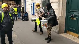 Manifestation des gilets jaunes le 06012024 Paris Place du maréchal Juin  Place de la Bourse [upl. by Asiak977]