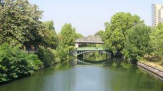 Es schwimmt eine Leiche im Landwehrkanal [upl. by Ariamoy]