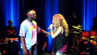 Paulina Rubio y Wyclef Guantanamera [upl. by Prissie]