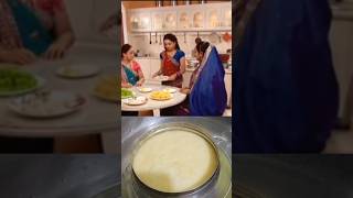 Gopi bahu special dhokla recipe sathnibhanasathiya shorts celebrityrecipe gopibahu [upl. by Wenn]