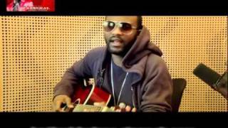 Fally Ipupa chante Catafalque chez Claudy Siar [upl. by Netsriik]