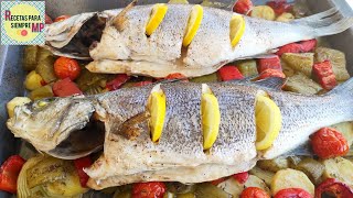 LUBINA 🐟 al Horno con Verduras y Patatas  Truco para que salga Muy Jugosa [upl. by Mariko659]