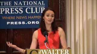 CNBCs Dina Gusovsky Accepts 2015 Walter Cronkite Award [upl. by Iramaj]