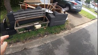 NO 2 KERBSIDECURBSIDE TRASH PICKING RICH BEACH SUBURBS ON A WEDNESDAY QUEENSLAND AUSTRALIA [upl. by Standice]