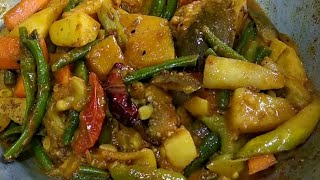 নিরামিষ লাবড়াbhoger labraMixed vegetables curryDurgapuja Bhoge [upl. by Suivatal]