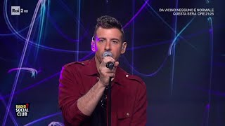 Francesco Gabbani canta quotVolevamo solo essere feliciquot  Radio2 Social Club 27052024 [upl. by Nwatna161]