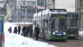 Straßenbahnen fahren teilweise wieder 27122010 [upl. by Hafler]