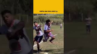 Chocó contra una roca futbol talachacara futboltalacha futboleros shorts [upl. by Anuahsat]