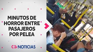 FEROZ PELEA EN UNA MICRO Bus fue atacado a tiros en riña entre extrajeros en Estación Central [upl. by Mirilla]