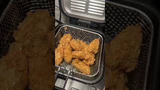 Using my deep fryer for the first time 🥰💕💕💕 deepfryer friedchicken foodathome [upl. by Henry]