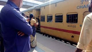 17618 NANDEDMUMBAI TAPOVAN EXPRESS ARRIVALampDEPARTURE FROM PARBHANI JUNCTION [upl. by Suu]