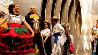 Desfile de Trajes Típicos del Ballet Folclórico Nacional de México [upl. by Omoj]