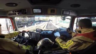 Brandweer PRIO1 naar reanimatie in Amsterdamse havens [upl. by Cindy750]