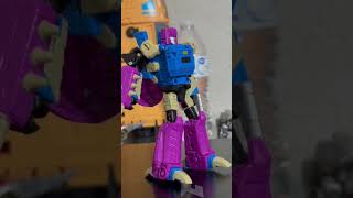 Legacy Squeezeplaytransformersreviewyoutubetransformerslegacyyoutubeshortslegacyoptimusprime [upl. by Anrat142]