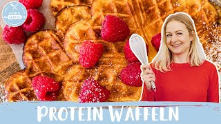 Protein Waffeln 😋💪  Low Carb Waffeln  Blitzrezept  Einfach Backen [upl. by Klinger]