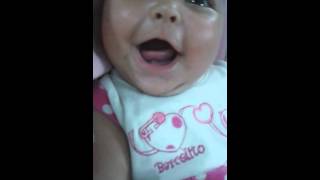 Bebe con 2 meses que habla [upl. by Anehs]