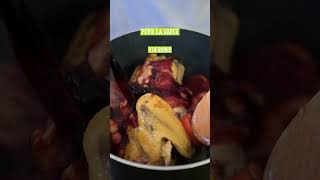 RECETTE Filet de pintade sauce au vin rouge [upl. by Vinay54]