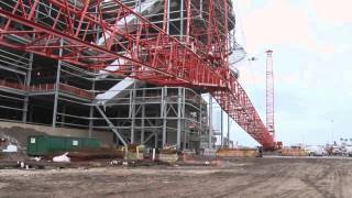 DAYTONA Rising 490foot Manitowoc 2250 Crawler Crane [upl. by Ahseal782]