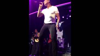 The Jacksons live in Las Vegas quotHeartbreak Hotelquot [upl. by Auop]