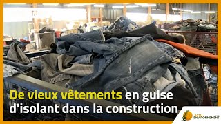 De vieux vêtements en guise disolant dans la construction [upl. by Filide]