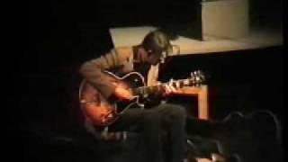 Derek Bailey Solo  London 1985 [upl. by Akinajnat955]