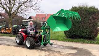 Hecklader  Theilmann Landtechnik GmbH  Carraro mit Heckloader Krokodilgebiss Heckstapler Schaufel [upl. by Alah466]