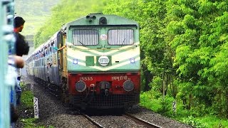 WDP3A KERALA SAMPARK KRANTI EXPRESS CROSSING SAWANTWADIDIVA PASSANGER AT VINHERE KONKAN RAILWAY [upl. by Ydaf]