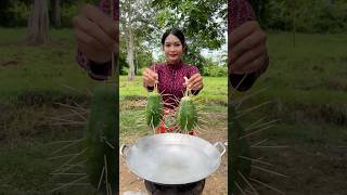 Cooking papaya with egg recipe foodie cookrecipe cooking delicious [upl. by Eedebez]