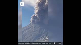 Volcán Popocatépetl sorprende con sonidos feroces inmensas fumarolas y caída de ceniza [upl. by Yauqram889]