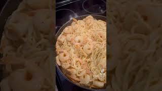 Shrimp Alfredo pasta 😋 [upl. by Enilraep]